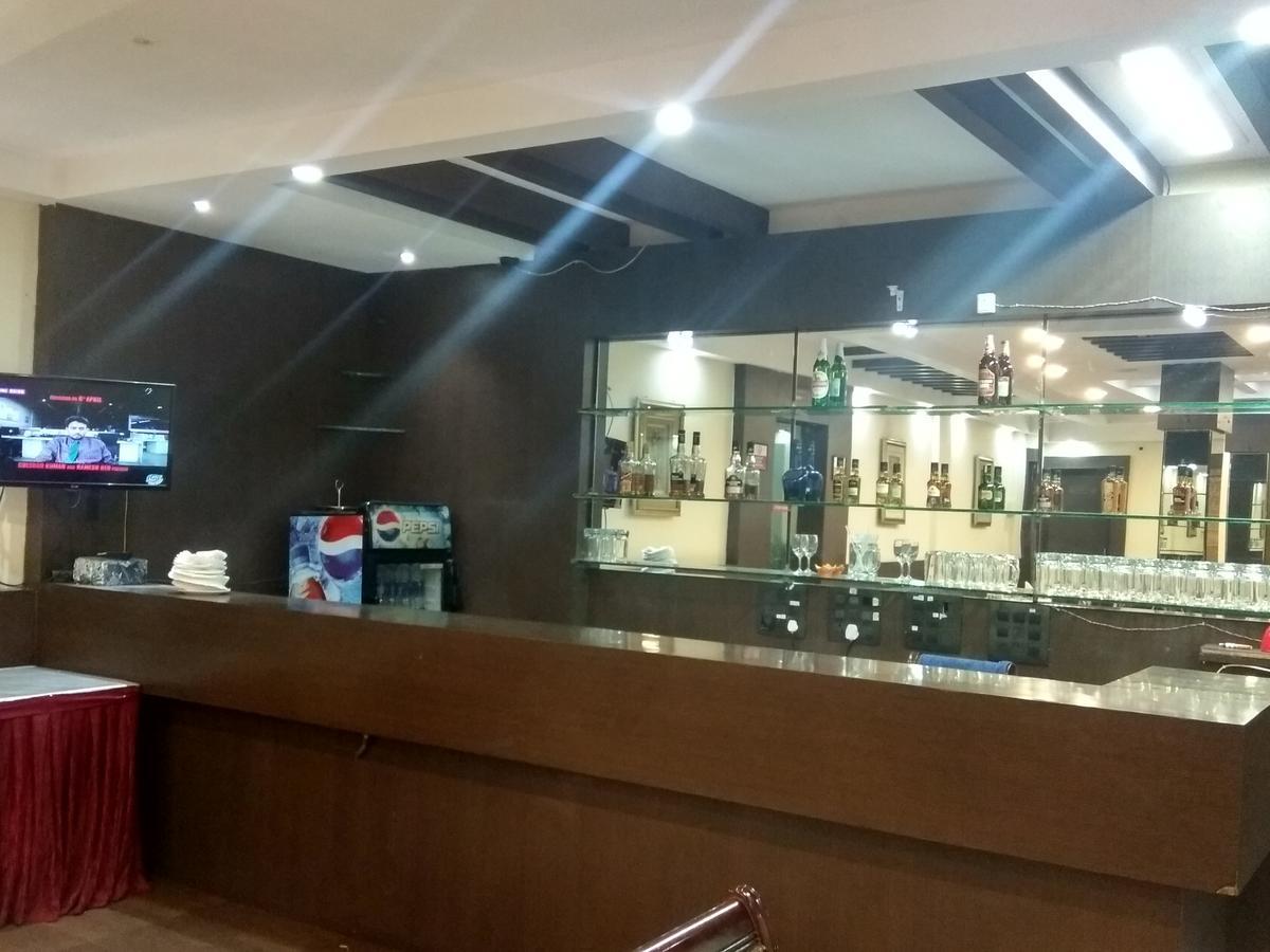 Hotel Royal Regency Bori  외부 사진